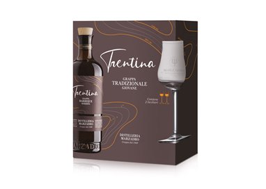 Confezione regalo -La Trentina Morbida (50 cl.) + 2 bicchieri Tulipe - Marzadro
