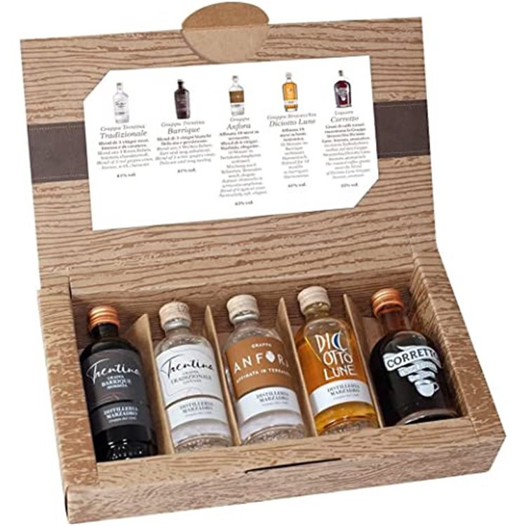 Marzadro confezione regalo"Set degustazione Mignon" 5bt x5 cl.+ invito per 5 persone in Distilleria Marzadro confezione regalo"Set degustazione Mignon" 5bt x5 cl.+ invito per 5 persone in Distilleria