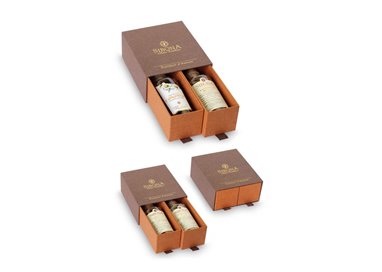Distilleria Sibona -Cofanetto Doppio Cassetto Grappa di Moscato e  Liquore Camomilla ( 2x 50 cl)