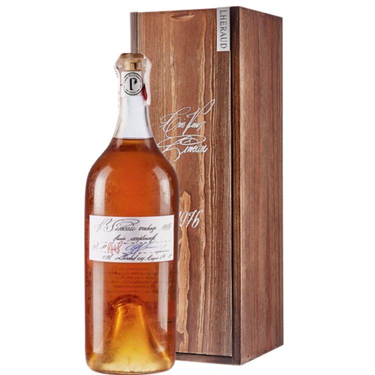 Vino Fortificato LHÉRAUD TRES VIEUX PINEAU 1976 ( 75cl 17%) - crb Vino Fortificato LHÉRAUD TRES VIEUX PINEAU 1976 ( 75cl 17%) - crb