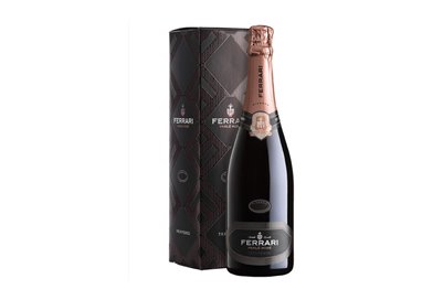 Ferrari - Trento Doc Perlè Rosè Millesimato Astucciato 2016 0.75 L