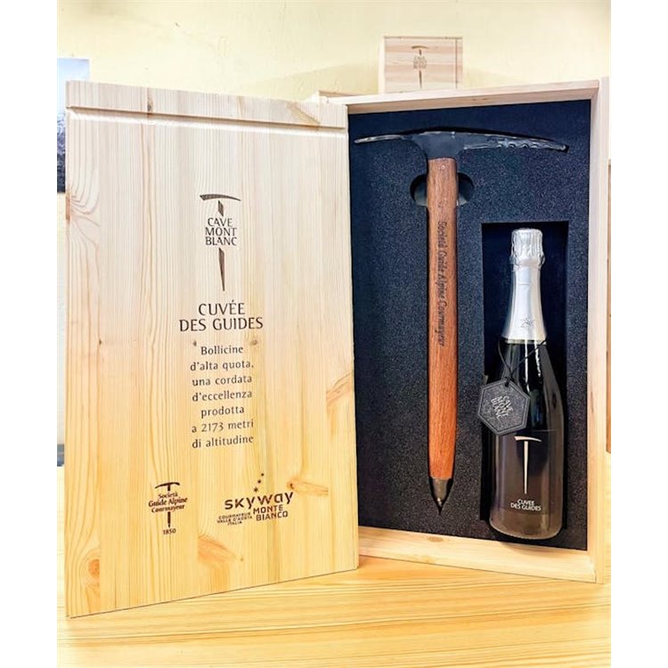 CAVE MONT BLANC DE MORGEX ET LA SALLE SOC.COOP COFANETTO IN LEGNO CON PICCOZZA e bottiglia Cuv‚ CAVE MONT BLANC DE MORGEX ET LA SALLE SOC.COOP COFANETTO IN LEGNO CON PICCOZZA e bottiglia Cuv‚