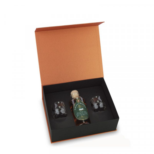 Distilleria Sibona - Geschenkset Eleganza Sibona Grappa Riserva Botti Da Madeira mit 2 Gläsern Distilleria Sibona - Geschenkset Eleganza Sibona Grappa Riserva Botti Da Madeira mit 2 Gläsern