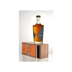 Distilleria Pisoni - Grappa Clessidra invecchiata 15 anni (confezione in legno) 70cl 50°