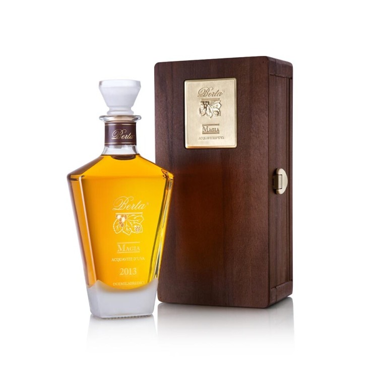 Distillato d'Uva Affinato 2013 Magia Berta Distilleria Distillato d'Uva Affinato 2013 Magia Berta Distilleria